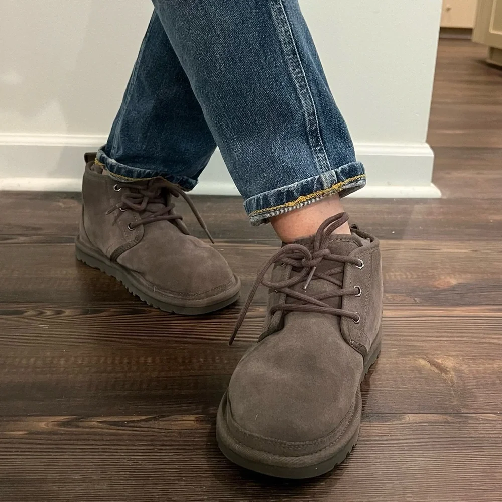 UGG gray lace